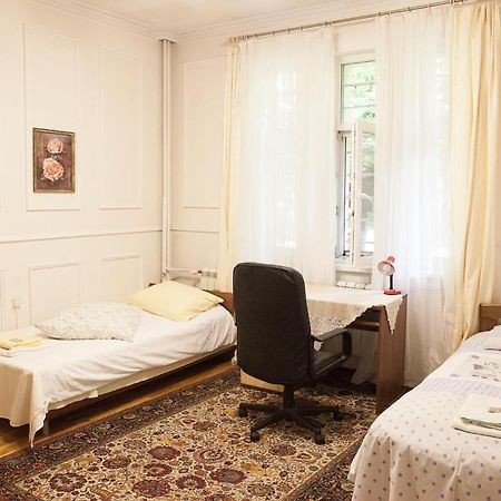 Botev Apartment Sofia Bagian luar foto